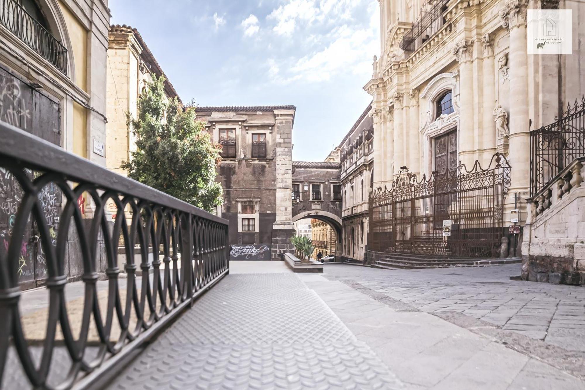 Gli Appartamenti Al Duomo Catane Extérieur photo